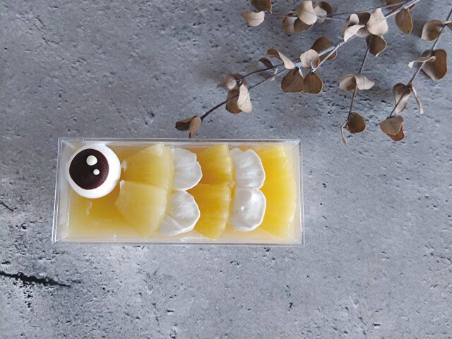 Pastry shop Seam