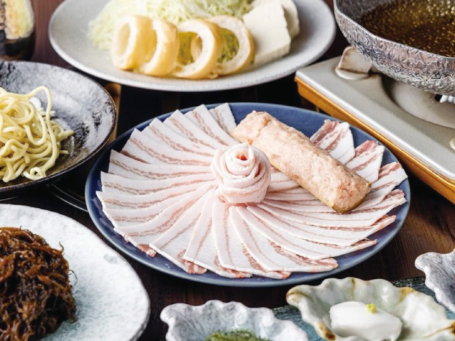 島とうふ 春おばぁ食堂・宮古塩出汁しゃぶしゃぶ しゃぶ春