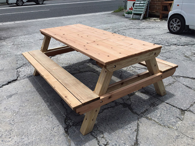 成田材木 宮古島店