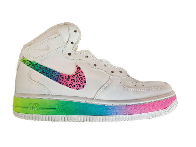 GOLF ＆ CAFE T’S